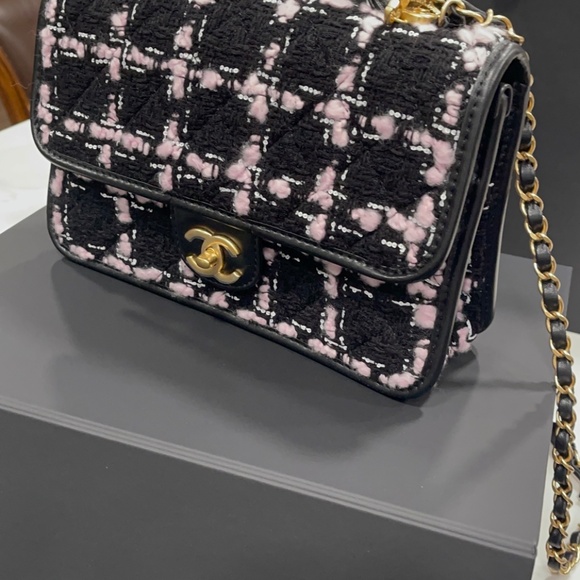 Chanel Black Tweed Wool Flap Bad with Handle - Picture 3 of 7